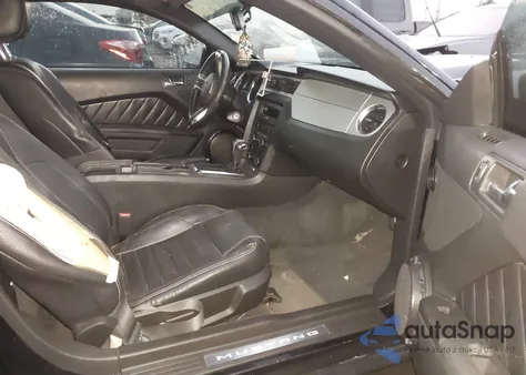 2011 Ford Mustang V6 Premium from USA, damaged, VIN 1ZVBP8AMXB5115177